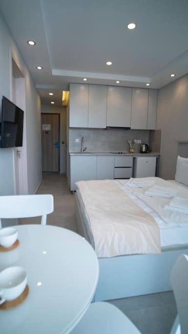 Батуми: Leo Group Apartment 10 197B Sunrise Batumi