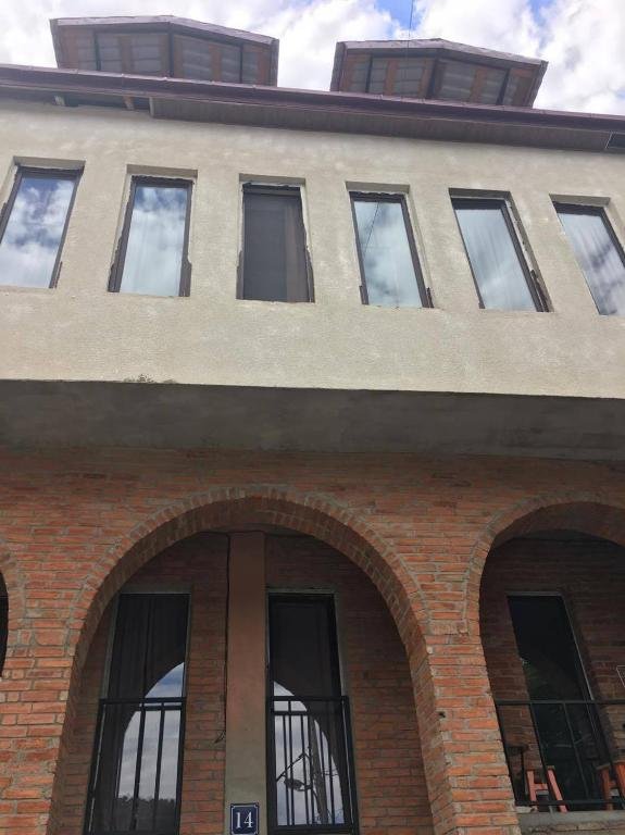 Тбилиси: 14 Tsavkisi Street