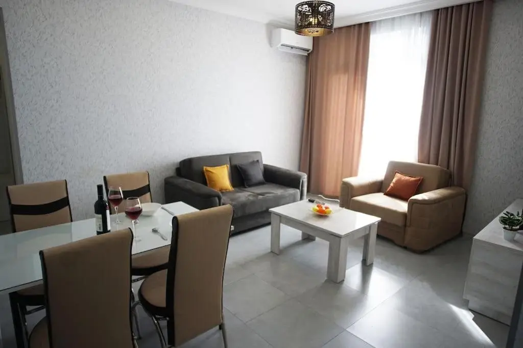 Батуми: Leo Group Apartment 21 06 Elegance Batumi