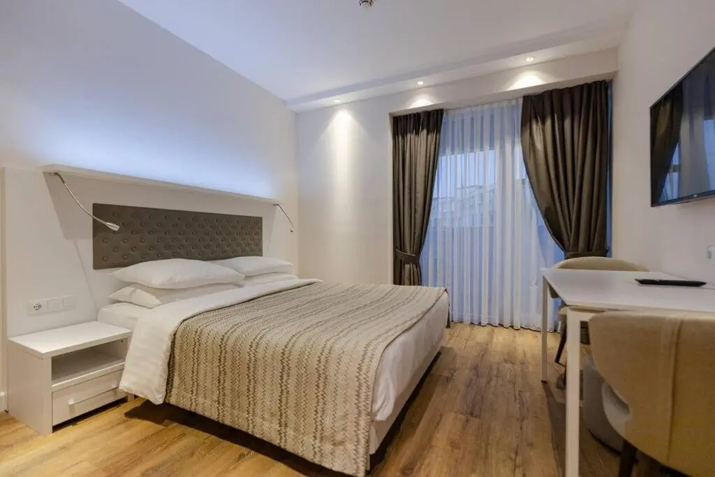 Батуми: Luxurious And Cozy Studio Apartment In The Heart Of Batumi