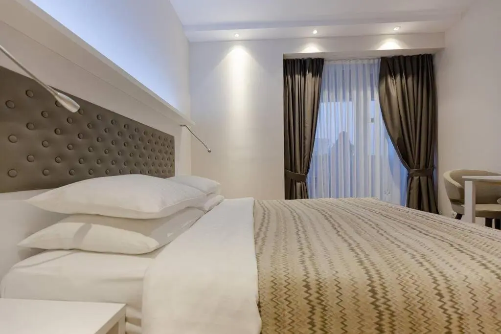 Батуми: Luxurious And Cozy Studio Apartment In The Heart Of Batumi