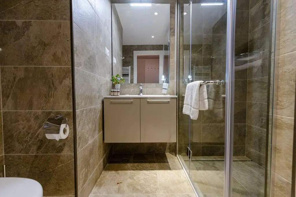Батуми: Luxurious And Cozy Studio Apartment In The Heart Of Batumi