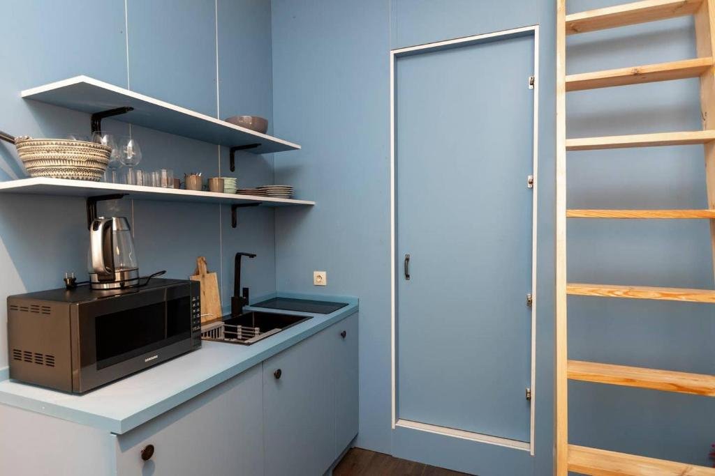 Тбилиси: Luminous And Stylish 2Br Apt In The City Center