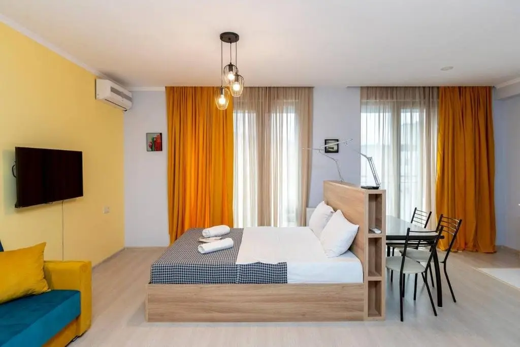 Тбилиси: Luminous Studio Apt W Balcony In Old Tbilisi