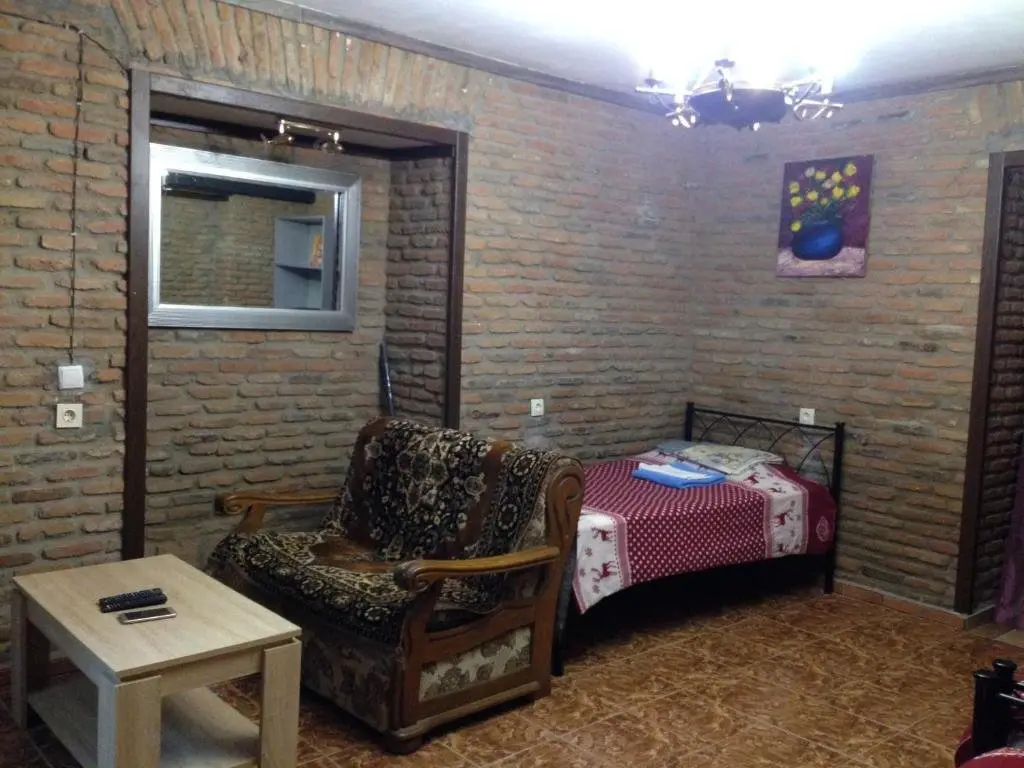 Тбилиси: 10 dzmebi Kakabadzeebi apartament