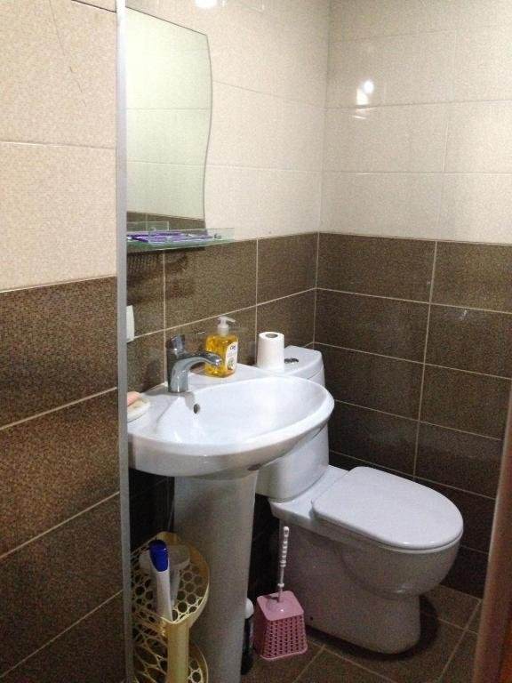 Тбилиси: 10 dzmebi Kakabadzeebi apartament