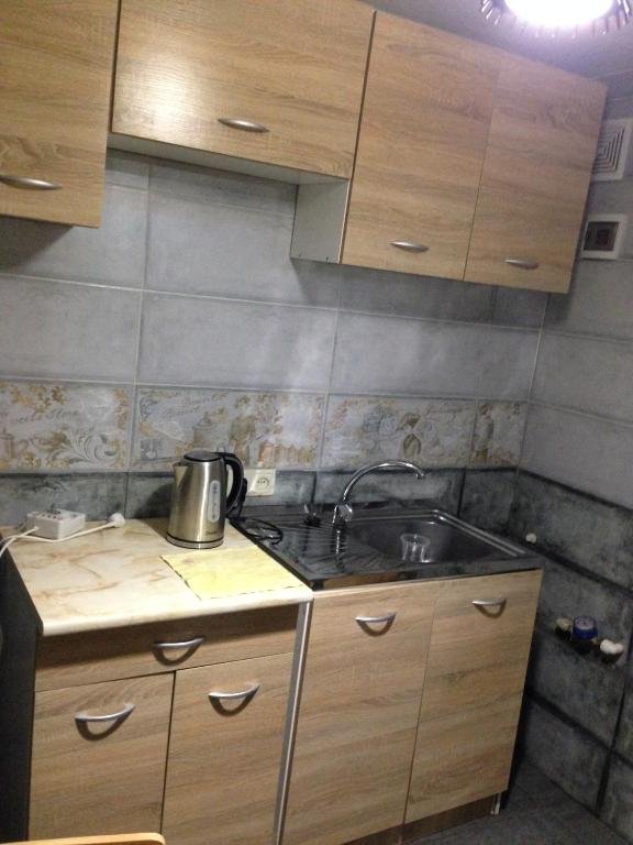 Тбилиси: 10 dzmebi Kakabadzeebi apartament