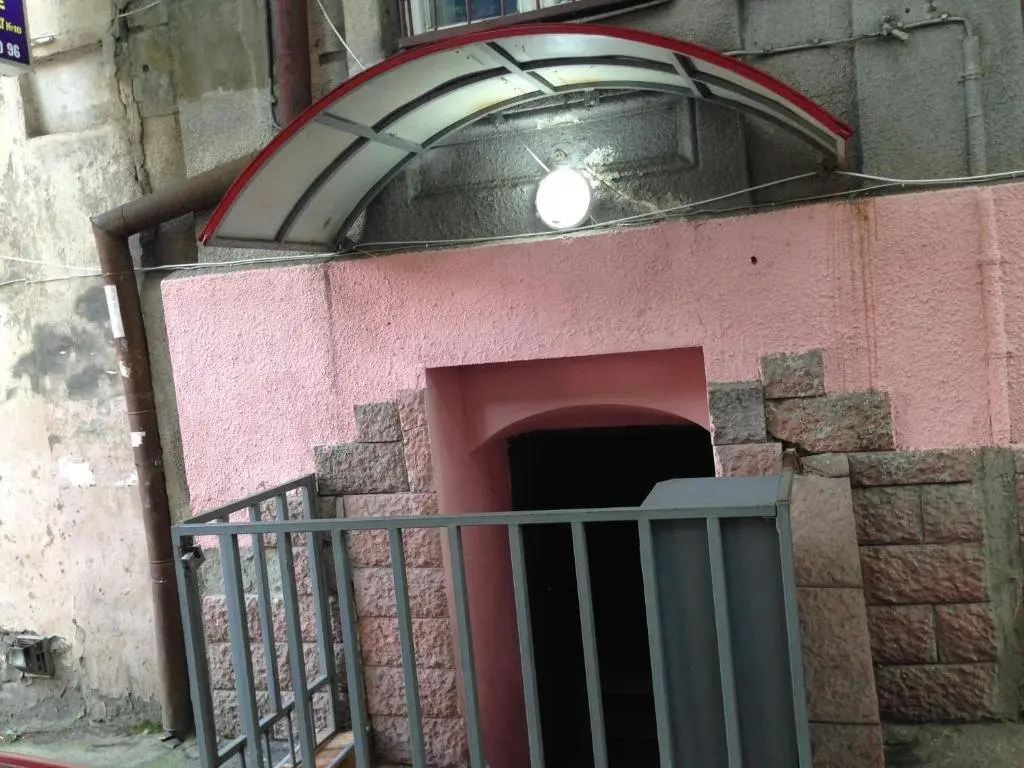 Тбилиси: 10 dzmebi Kakabadzeebi apartament