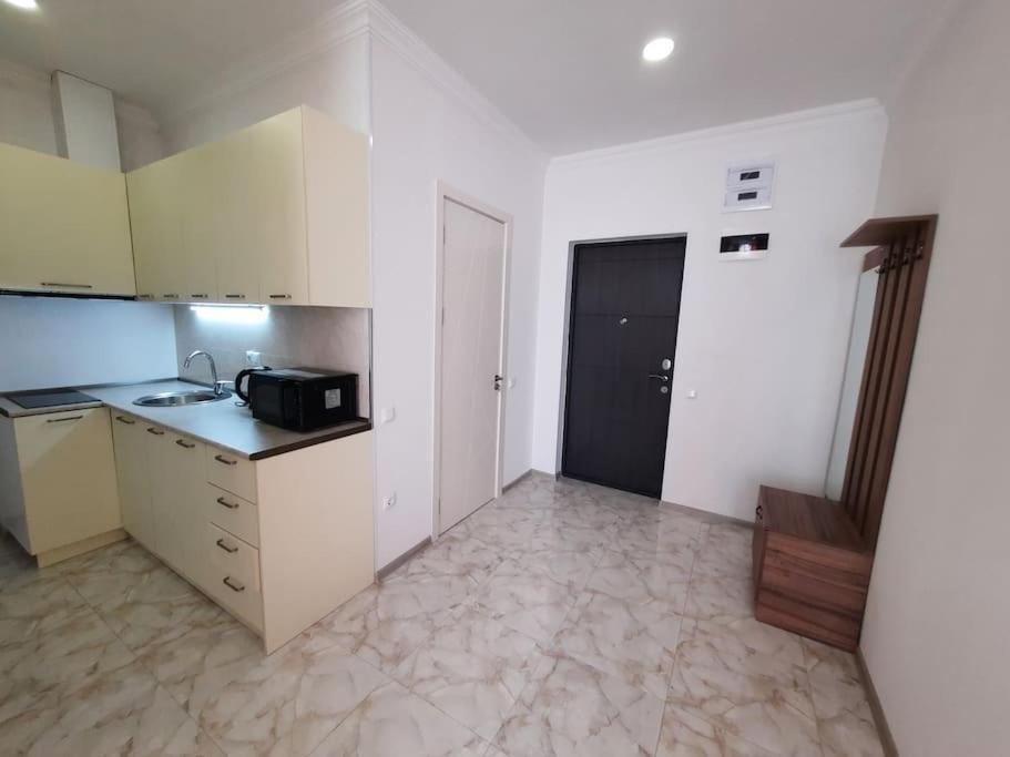 Батуми: Leo Group Apartment 21 03 Elegance Batumi