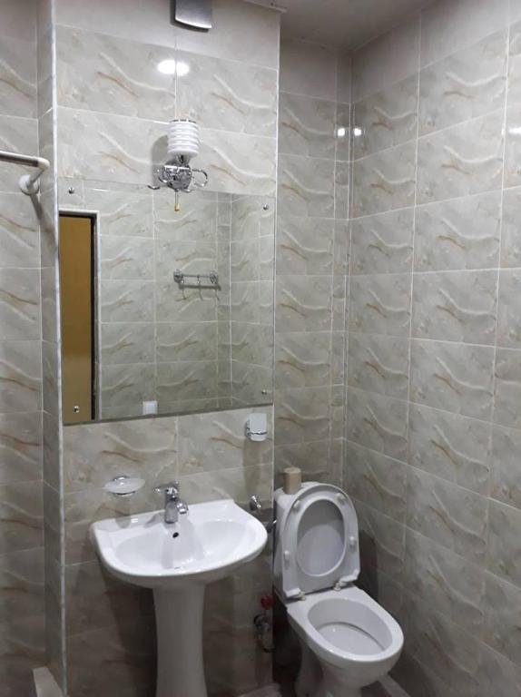 Тбилиси: 37 Vakhtang Bochorishvili Street,