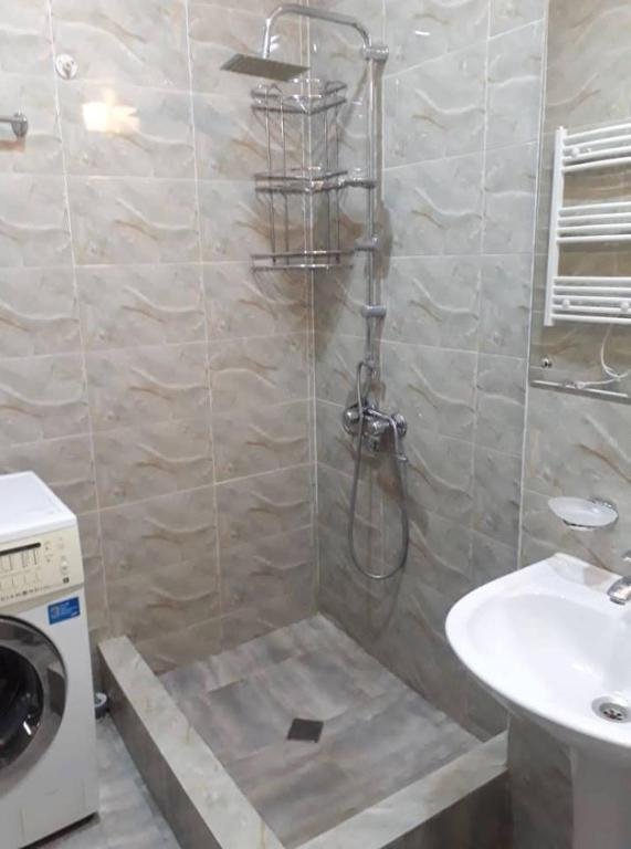 Тбилиси: 37 Vakhtang Bochorishvili Street,
