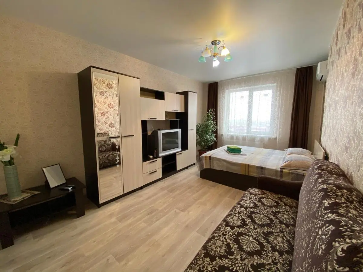 Воронеж: Apartment on Leninskiy prospect 124b