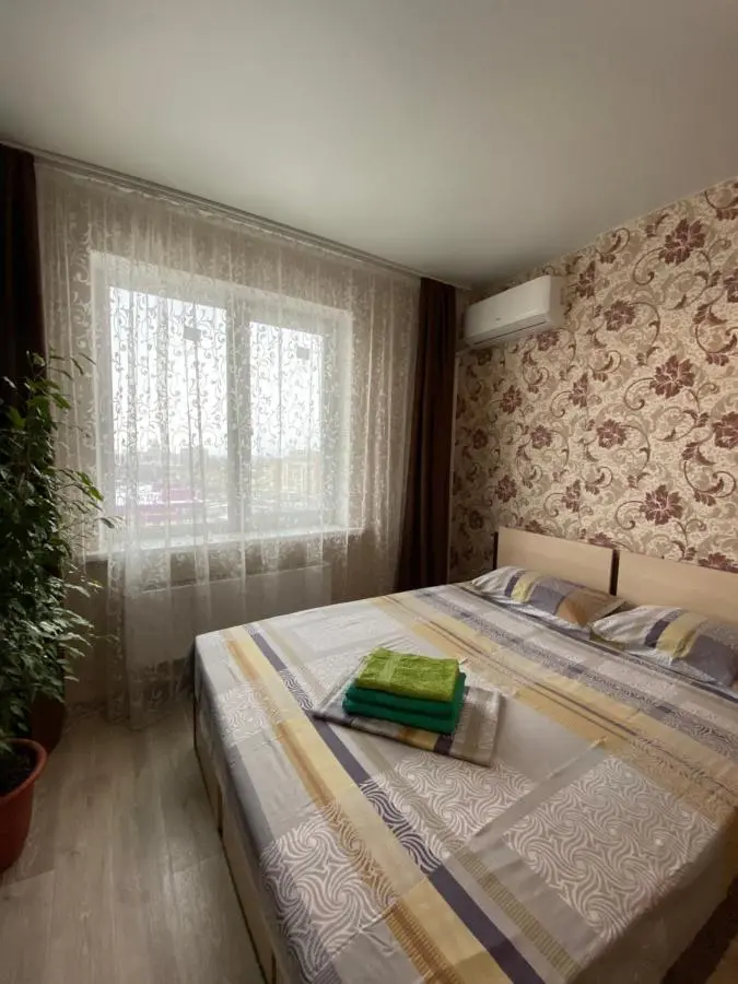 Воронеж: Apartment on Leninskiy prospect 124b