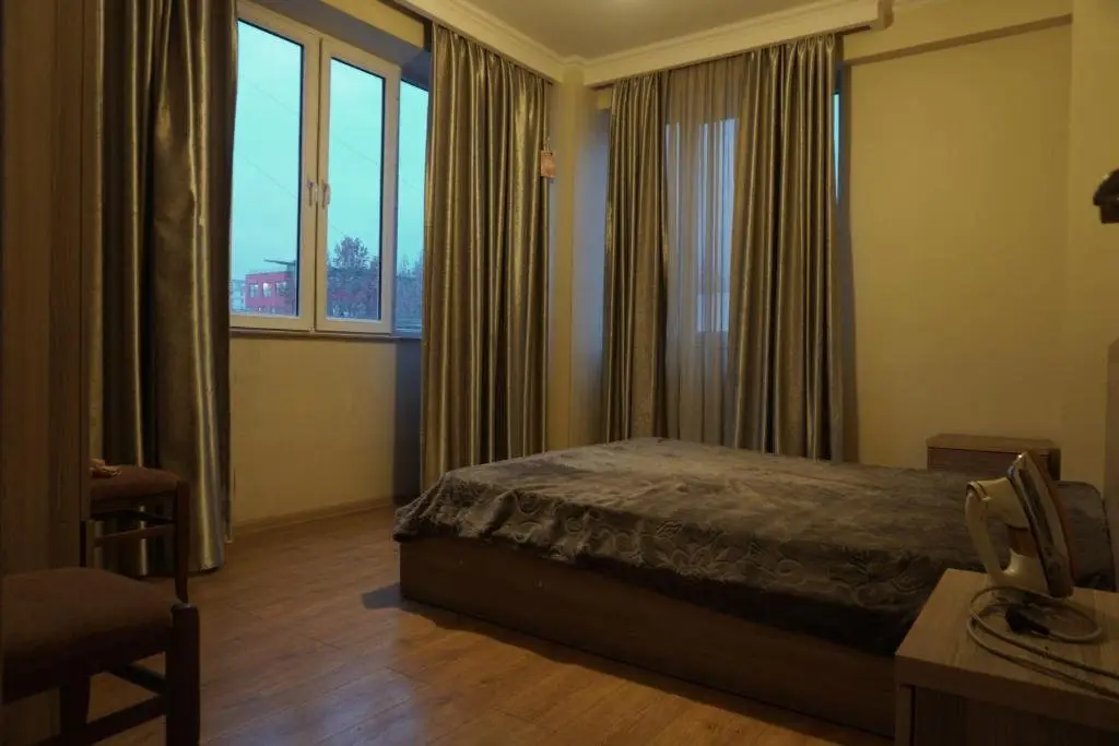 Тбилиси: 29-29a Adam Mitskevichi Street
