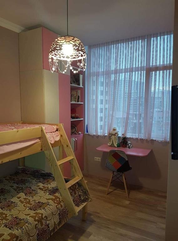 Батуми: 18d Pirosmani Street