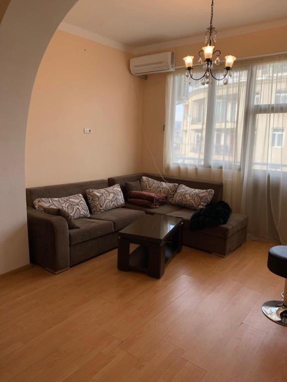 Тбилиси: 50 Irakli Abashidze Street