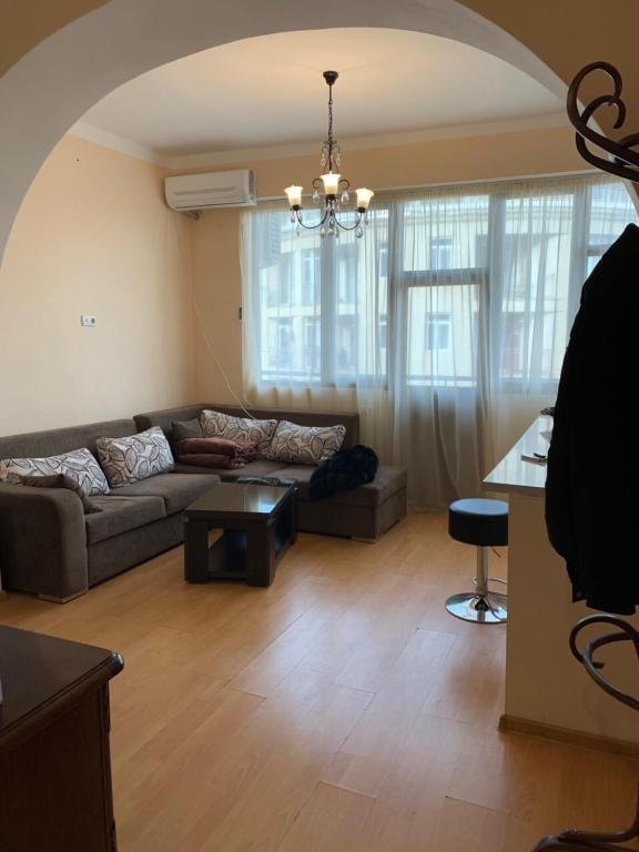 Тбилиси: 50 Irakli Abashidze Street