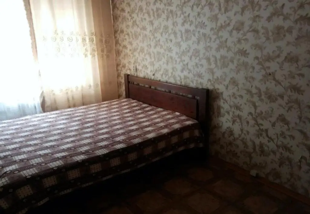 Батуми: 18 Parnavaz Mepe