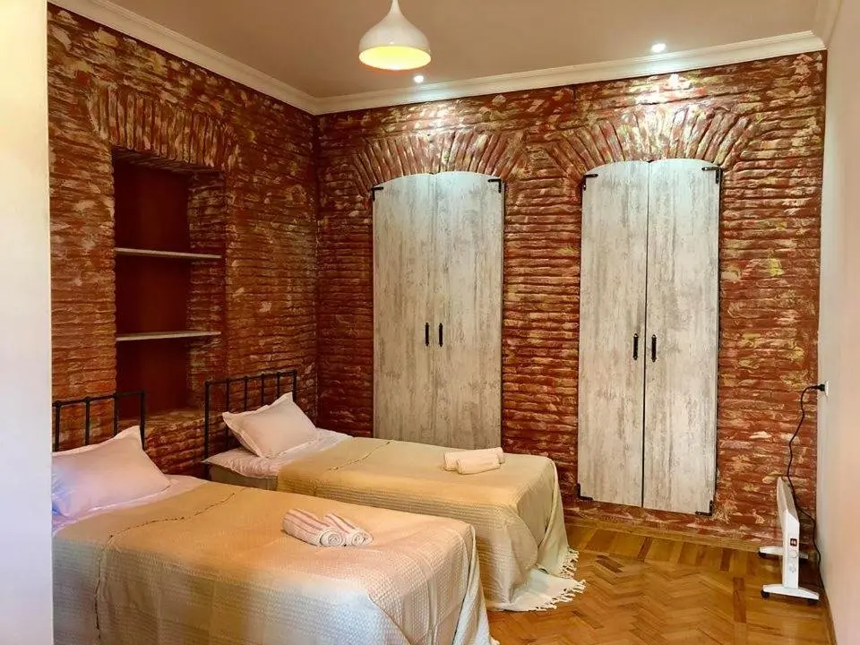 Тбилиси: 27 Sq.M. of Your Home in Tbilisi