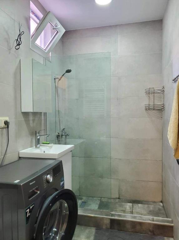 Тбилиси: My Warm House In Tbilisi