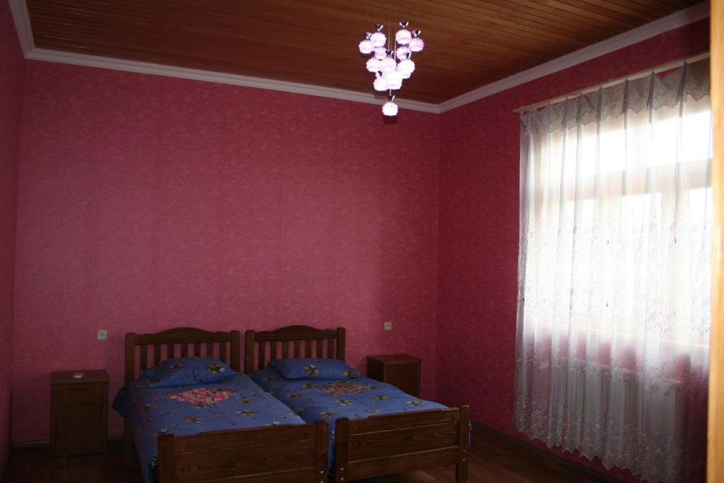 Тбилиси: 23 Vakhtang Chelidze