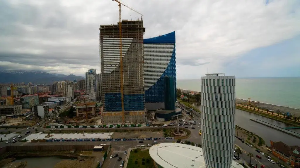 Батуми: Leo Group Luxury Apartment 18-28 Alliance Palace