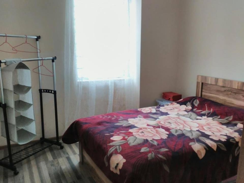 Батуми: 64 H. Abashidze St