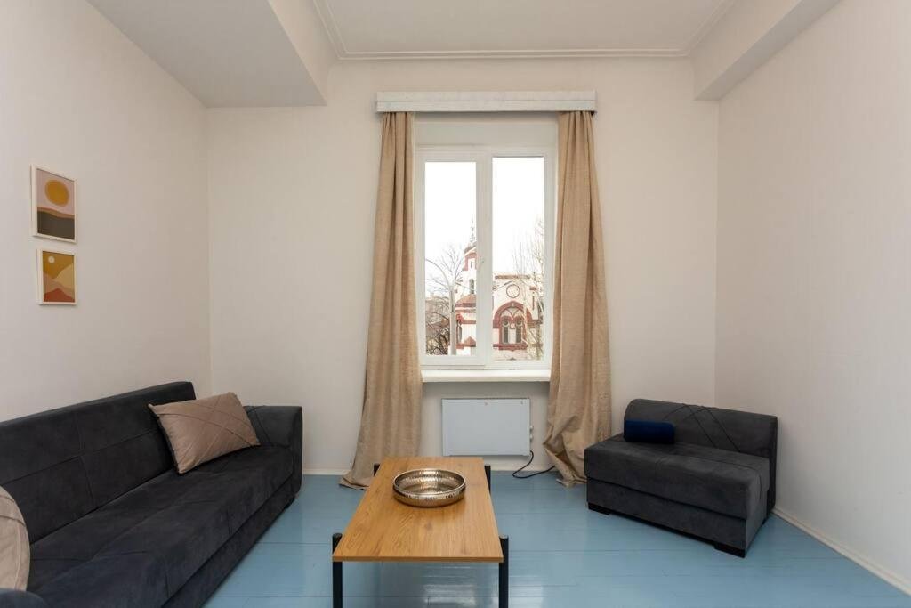 Тбилиси: Lovely 1Br Apt Next To Stamba Rooms