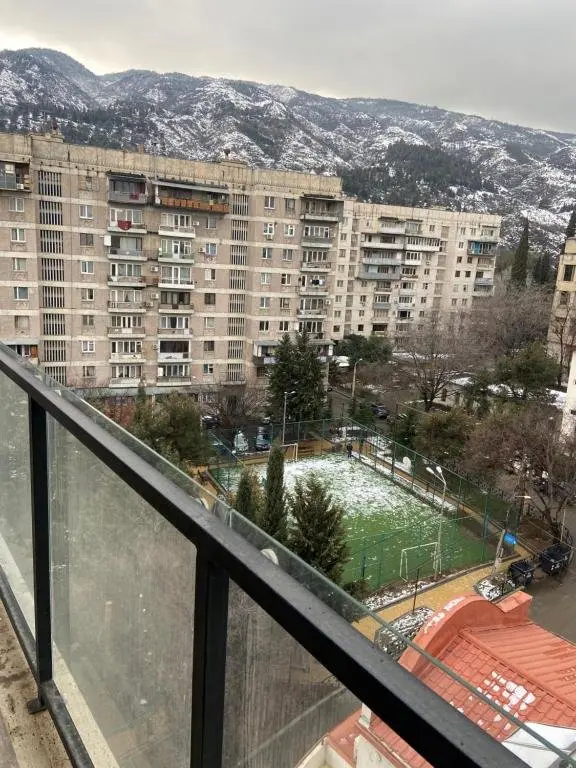 Тбилиси: Lovely 2 Bedroom Apartment Near The Center