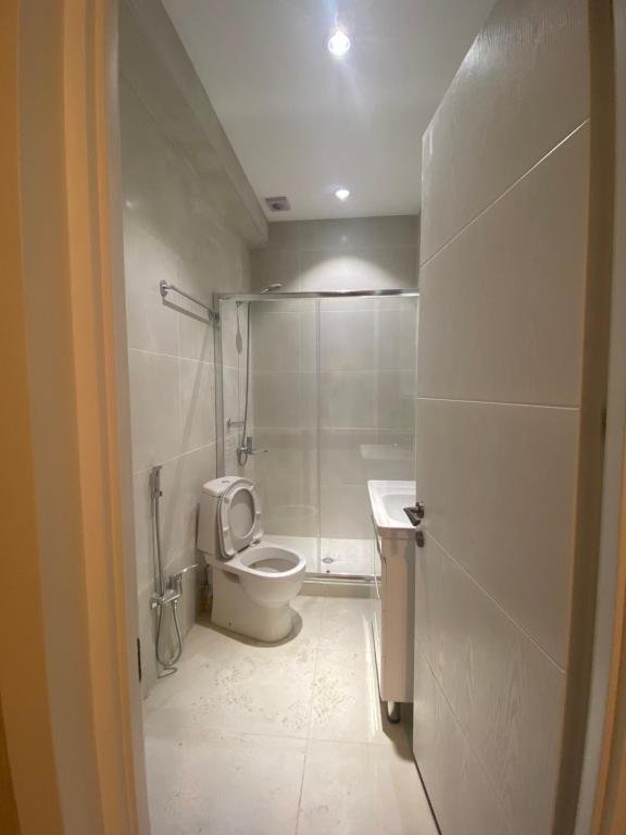 Тбилиси: Lovely 2 Bedroom Apartment Near The Center