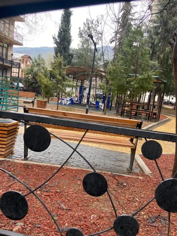 Тбилиси: Lovely 2 Bedroom Apartment Near The Center