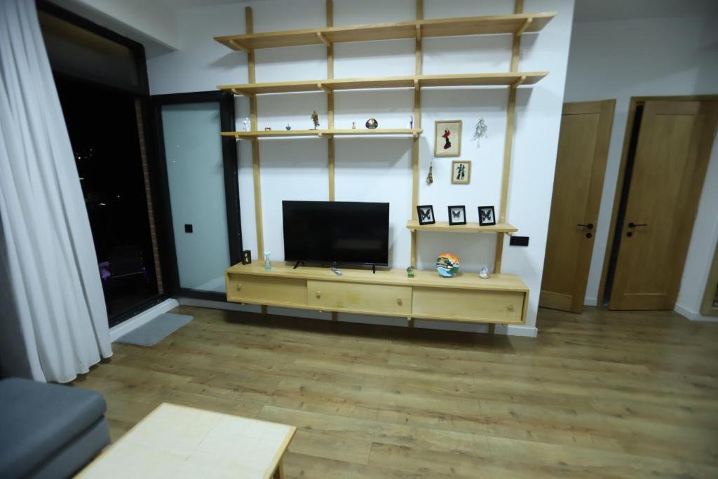 Тбилиси: Lovely 1 Bedroom Rental Unit With Free Parking.