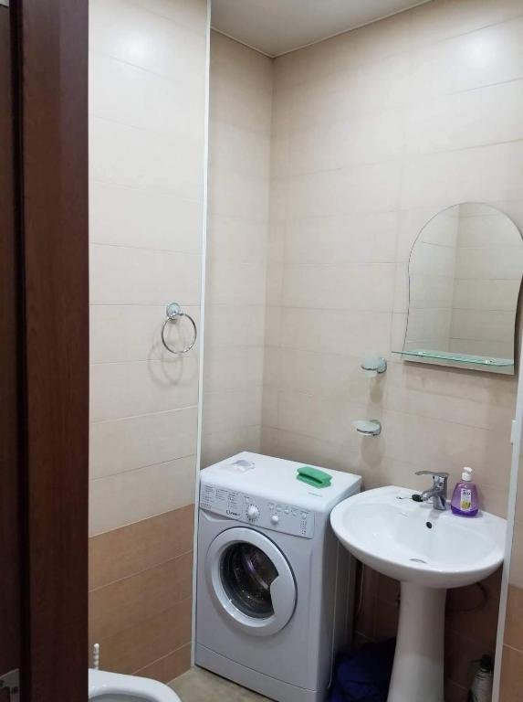 Тбилиси: 117 Akaki Tsereteli Avenue