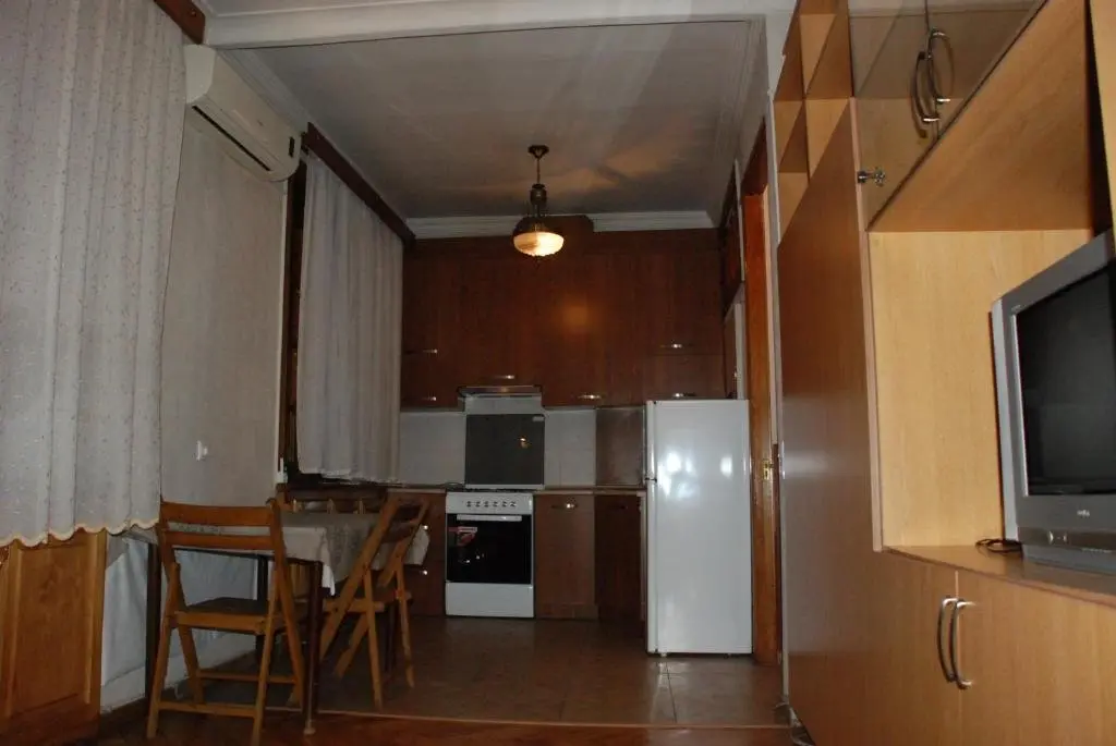 Тбилиси: 19g Alexander Kazbegi Avenue
