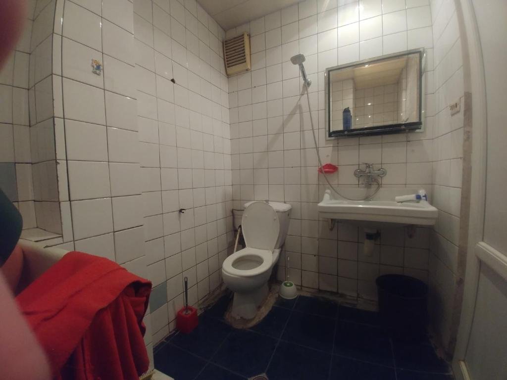 Тбилиси: 37 Platon Ioseliani Street