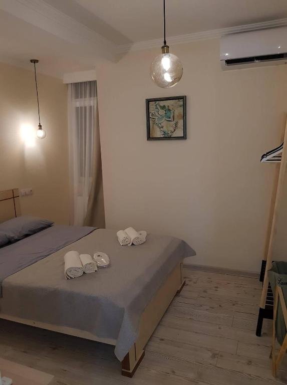 Тбилиси: aghmashenebeli apartment