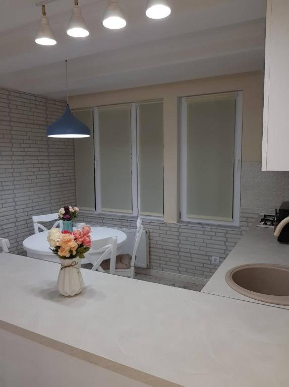Тбилиси: aghmashenebeli apartment