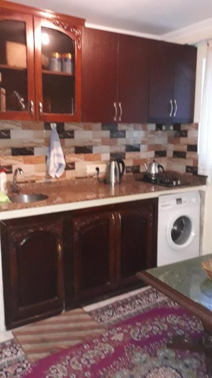 Батуми: 48 Zurab Gorgiladze Street