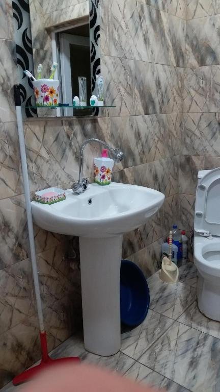 Батуми: 123a Luka Asatiani St Apartment