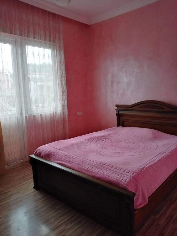 Батуми: 123a Luka Asatiani St Apartment