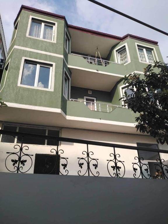 Батуми: 123a Luka Asatiani St Apartment