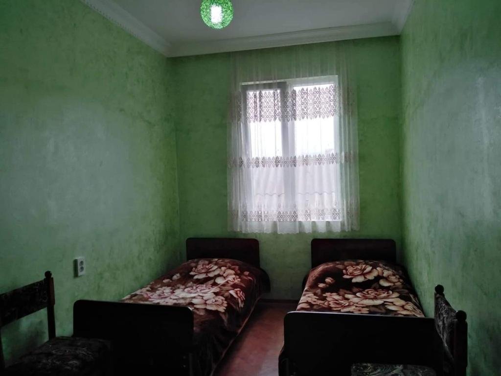 Батуми: 123a Luka Asatiani St Apartment