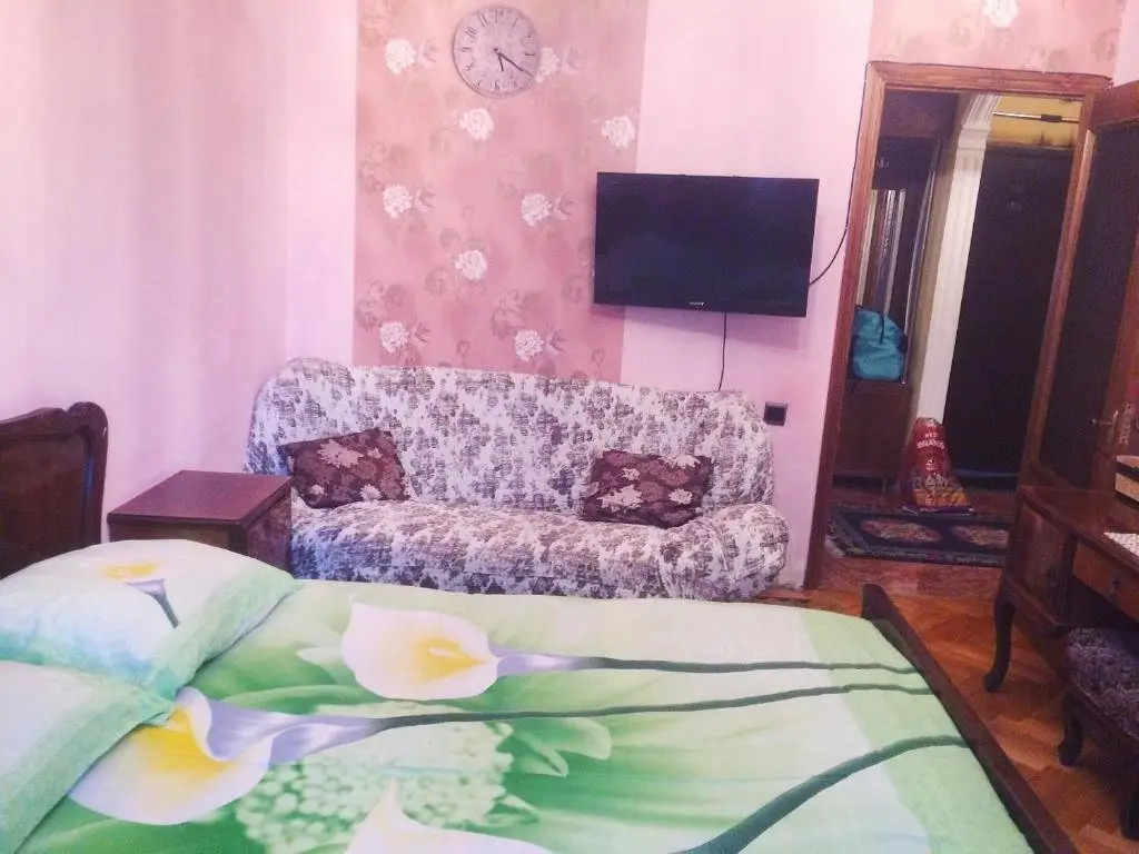Батуми: 24 Alexander Griboedov Street Apartment