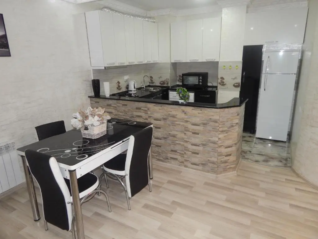 Батуми: Apartment 200 metr From Sea