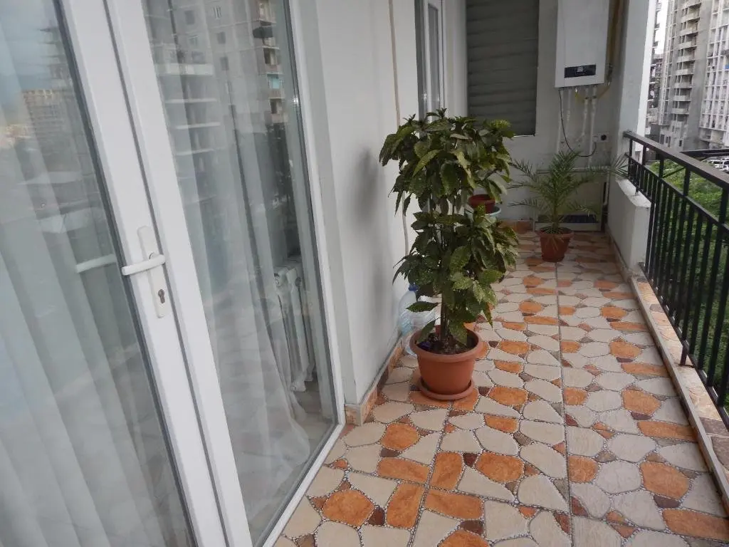 Батуми: Apartment 200 metr From Sea