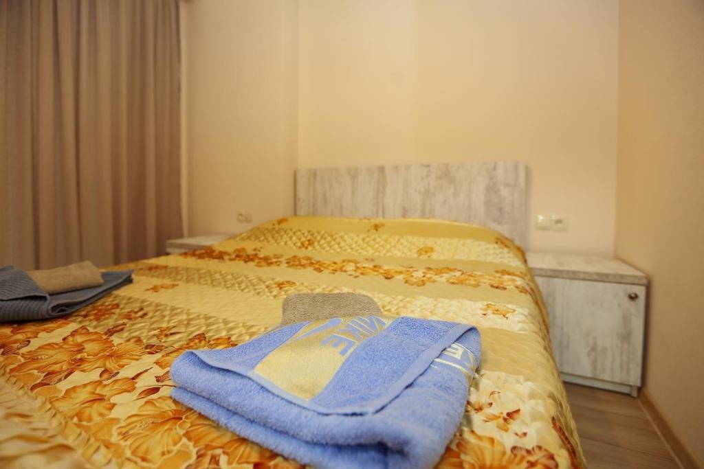 Тбилиси: 2BR Apartment near Turtle lake