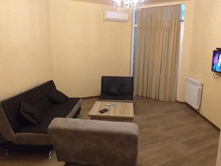 Тбилиси: 18 Irodion Evdoshvili Street Apartment