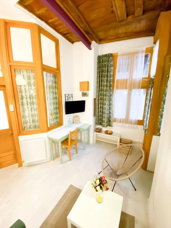 Тбилиси: 2 Bedroom Cozy Flat