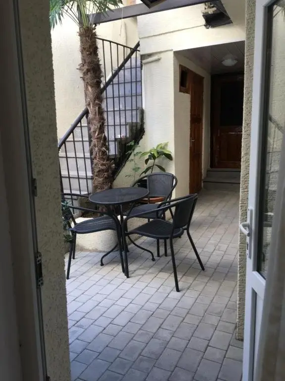 Тбилиси: 10 b shindisi street Tbilisi