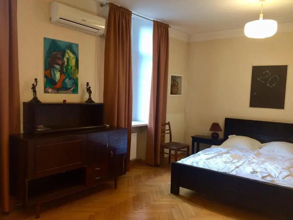 Тбилиси: Lia Residence Spacious Apartment In The Heart Of Tbilisi